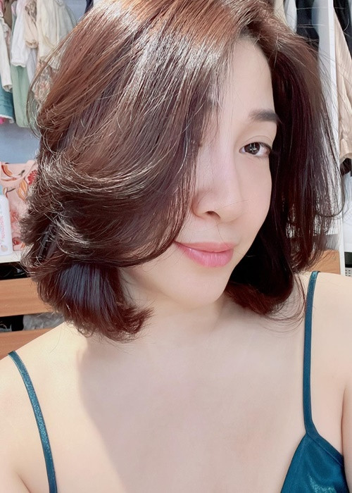 Pha Lê chia sẻ lý do cô giấu kín hôn nhân rạn nứt từ lâu vì trước hết muốn vượt qua giai đoạn khó khăn nhất.