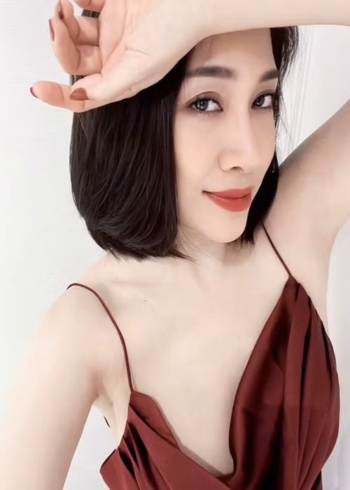 Cuộc hôn nhân của Pha Lê và Emmanuel Shin kết thúc êm đẹp.