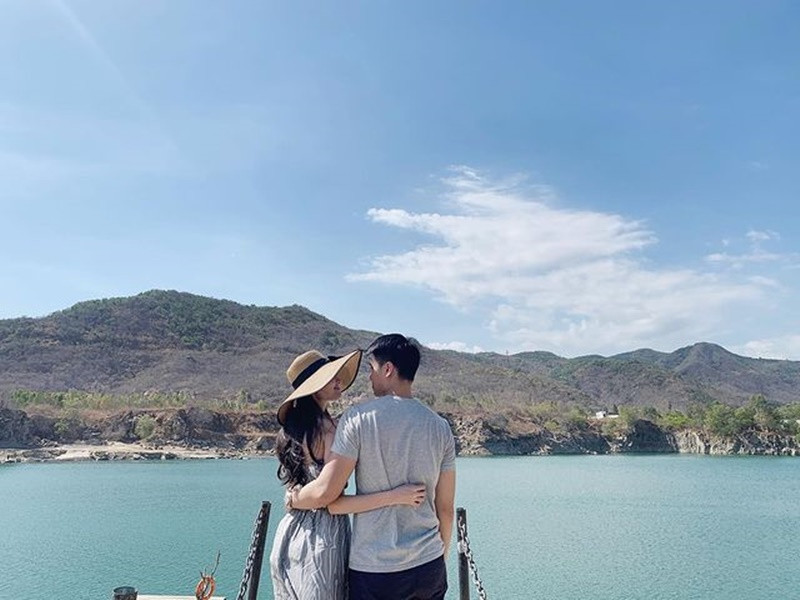 Bạn trai của Thùy Dung có ngoại hình điển trai. Theo Ngôi sao, anh cao 1m83. Ảnh: Instagram