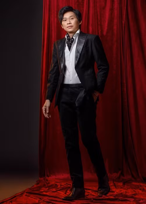 Về phần mình, Hoài Linh gửi đơn tố cáo bà Phương Hằng vào tháng 7/2021. Theo người đại diện Hoài Linh, bà Hằng vu khống Hoài Linh ngâm 13 tỷ từ thiện trong tài khoản hơn 6 tháng và chi hàng trăm triệu vào việc riêng. Ảnh: FBNV