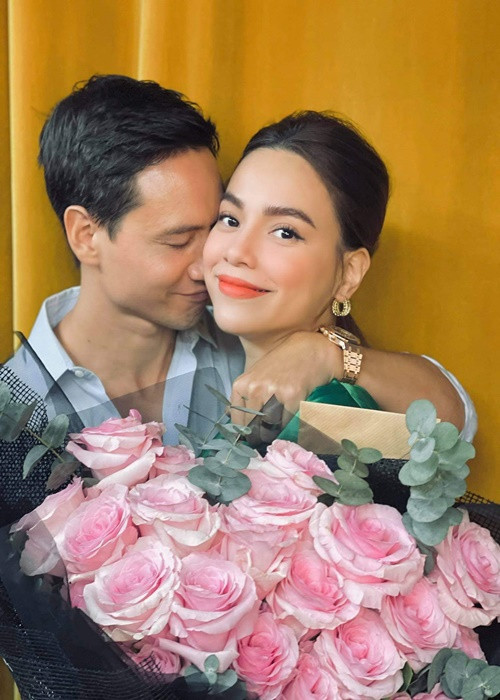 Ngày đóng MV "Cả một trời thương nhớ", Kim Lý và Hà Hồ vốn có không ít cảnh thân mật.