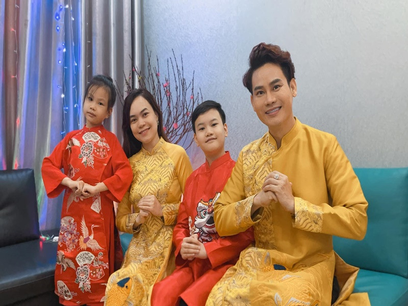 Cặp đôi hiện tại có hai con chung: đủ nếp, đủ tẻ. Ảnh: FBNV