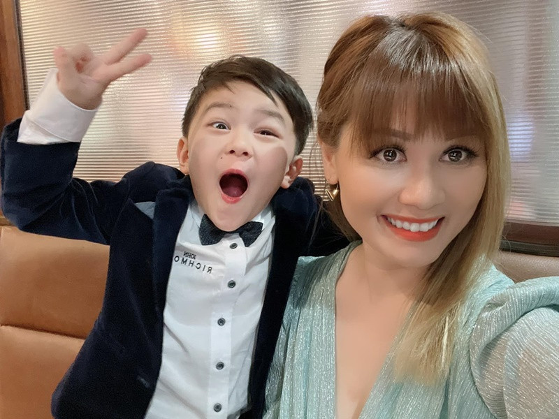 Tuy vậy, vì dịch COVID-19, doanh nhân Thủy Tiên không còn thuê người vú em nào trong nhà nữa. Ảnh: FBNV