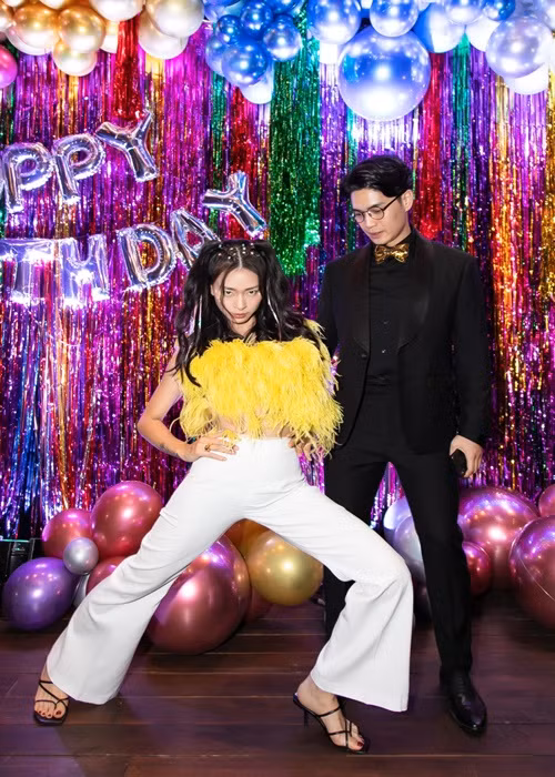 Hiện tại, cư dân mạng mong ngóng đám cưới của cặp đôi trai tài gái sắc này.