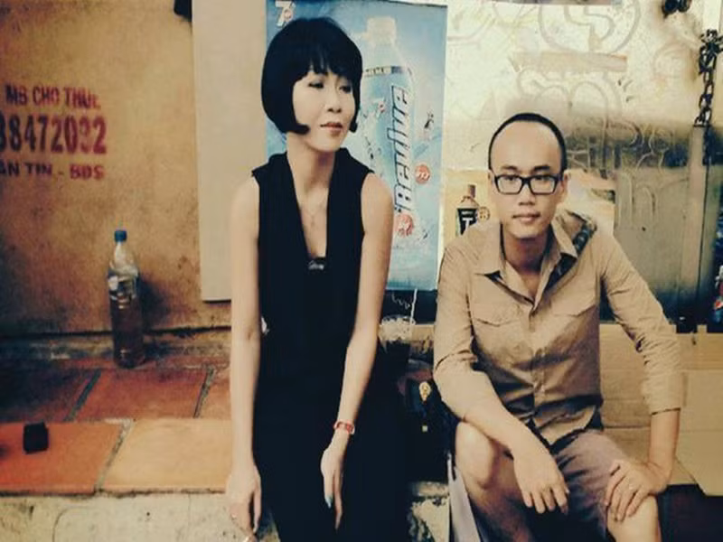 Thúy Miêu từng chia sẻ lý do cô đến với Phúc Hậu: "Đó là người đàn ông thực sự tuyệt vời, tôi tin vào anh ấy. Còn nếu chồng tôi là người đàn ông kém cỏi đến mức bị mặc cảm bởi năng lực của người đàn bà, chắc chắn đó chưa từng là người mà tôi chọn làm chồng". Ảnh: Dân Trí