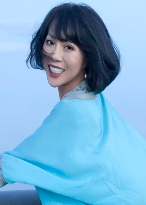 Trác Thúy Miêu tên thật là Vũ Hoài Phương, sinh năm 1975. Cô là nhà báo, MC. Trác Thúy Miêu thường xuất hiện với vai trò dẫn dắt các game show như Tình Bolero, Solo cùng Bolero. Ảnh: Vietnamnet