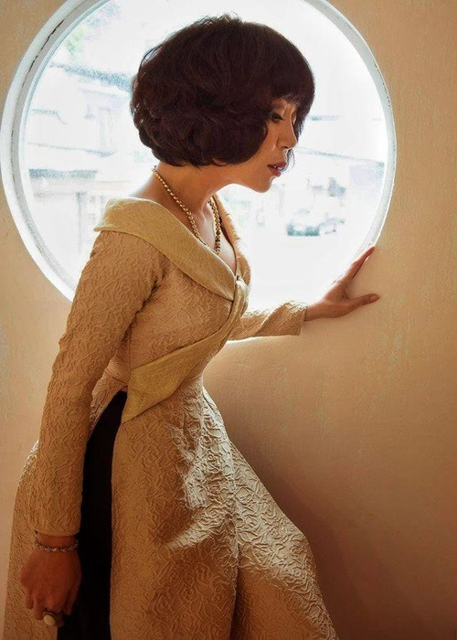 “Người đàn ông này là một người rất lý trí, kiểu trai ngoan nên không chấp nhận sự hoang dã của tôi. Có lẽ tôi sẽ luôn là một ký ức xấu trong cuộc đời người đó. Tôi tự nhận mình là ký ức xấu vì tôi biết vậy, tôi biết mình quá hoang dã. Tôi là một nỗi ám ảnh”, Trác Thúy Miêu kể. Ảnh: Vietnamnet