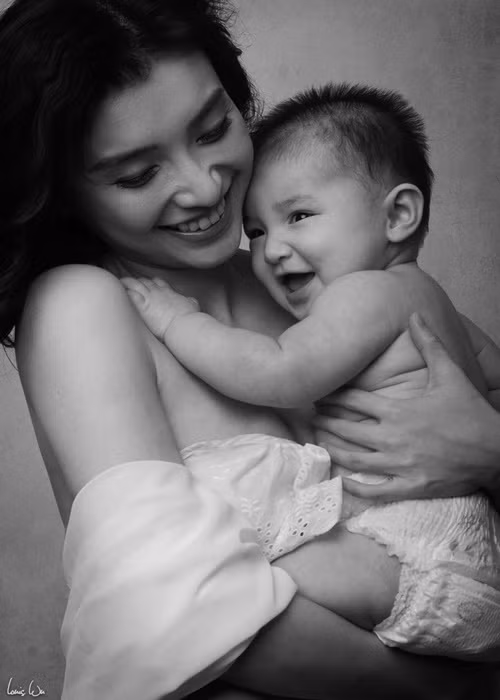 Cháu gái Lam Trường vừa mới khoe loạt ảnh đáng yêu của con gái.