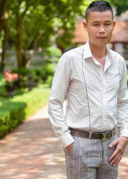 Khi còn là anh diễn viên nghèo không tên tuổi, Hiệp Gà yêu và kết hôn với cô gái làm nghề cắt tóc tên Thanh Quý. Cả hai có một cô con gái chung trước khi ly hôn. Ảnh: FBNV