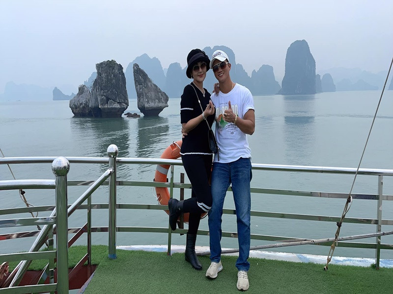 Nữ ca sĩ chuyển giới và bạn trai đã bên nhau được 3 năm. Ảnh: FBNV