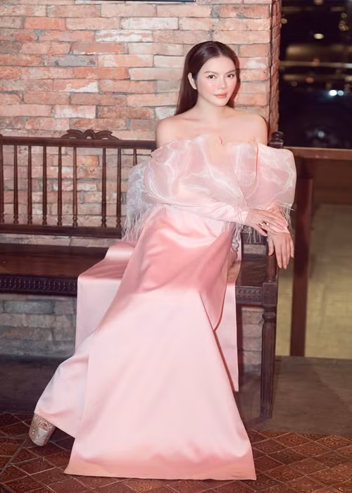 Người đẹp khẳng định, cô độc thân chứ không cô đơn.