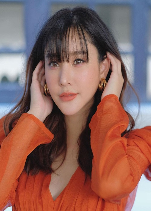 Trước các phát ngôn của bà Panida, nhiều người chỉ trích mẹ của nữ diễn viên, cho rằng bà đang coi trọng tiền ngay sau cái chết của con gái mình. Ảnh: Dân Trí