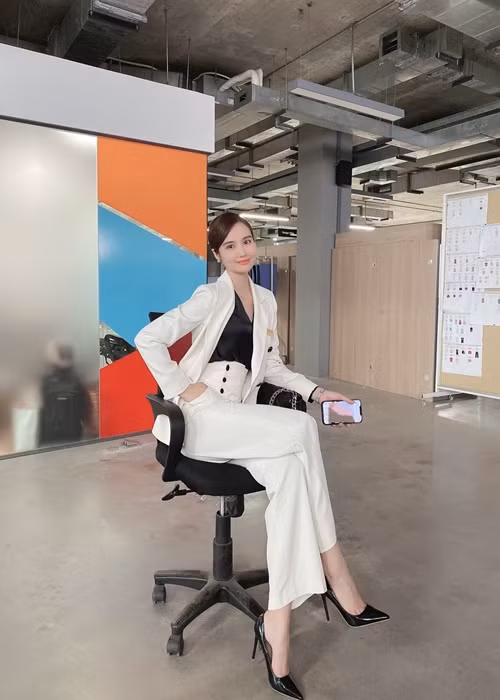 Style sang chanh, thoi thuong cua Huyen Lizzie o “Thuong ngay nang ve 2”