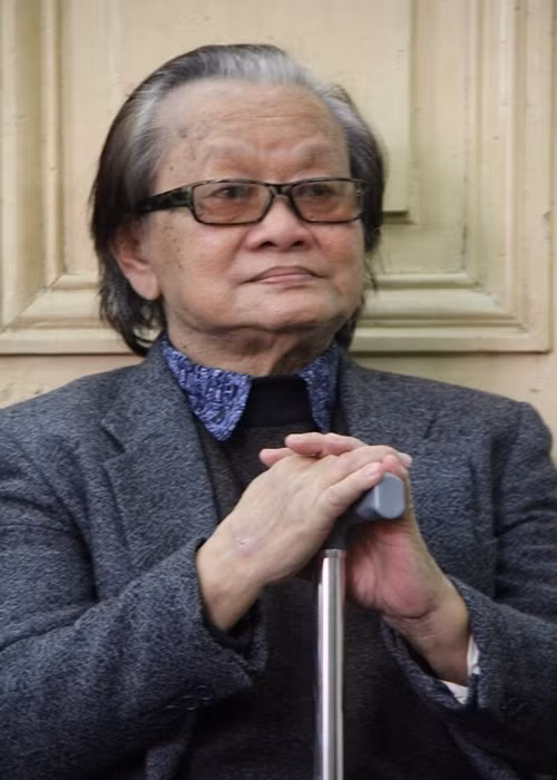 Theo Giadinhnet, bà Anh Thúy là người vợ thứ ba của nhạc sĩ Hồng Đăng. Tuy tốt nghiệp ngành kỹ sư nhưng ngay từ nhỏ, bà Anh Thúy đã say mê âm nhạc. Sau này, bà thuộc nằm lòng tất cả những gì liên quan đến nhạc sĩ Hồng Đăng. Ảnh: Giao thông