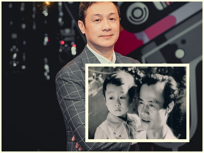 MC Anh Tuấn là con trai của nhà giáo nhân dân Vũ Hướng. Giáo sư âm nhạc, nhà giáo nhân dân Vũ Hướng nguyên là Phó giám đốc Nhạc viện Hà Nội (nay là Học viện Âm nhạc Quốc gia Việt Nam).Trong ảnh, Anh Tuấn ngày nhỏ bên nhà giáo nhân dân Vũ Hướng. Ảnh: Giao thông Ảnh: Tiền Phong