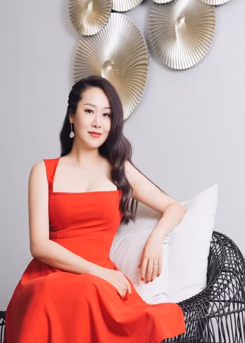 Nàng hoa hậu sinh con gái vào tháng 2/2019.