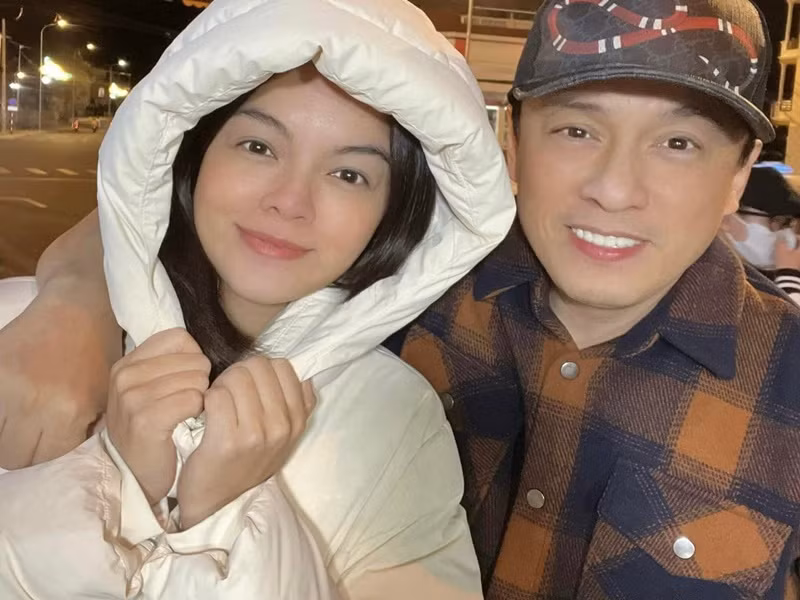 Phạm Quỳnh Anh đăng ảnh cận mặt khi bên Lam Trường. Ảnh: FBNV