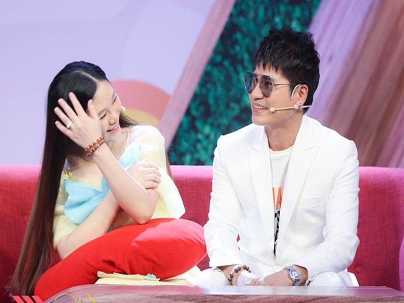 Cặp đôi sắp chào đón con gái gia nhập tổ ấm. Ảnh: Phụ nữ Việt Nam