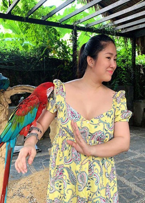 Sau khi sinh con thứ hai, nữ diễn viên phim “Gạo nếp gạo tẻ” phát tướng, có lúc chạm mốc 80 kg. Ảnh: FBNV