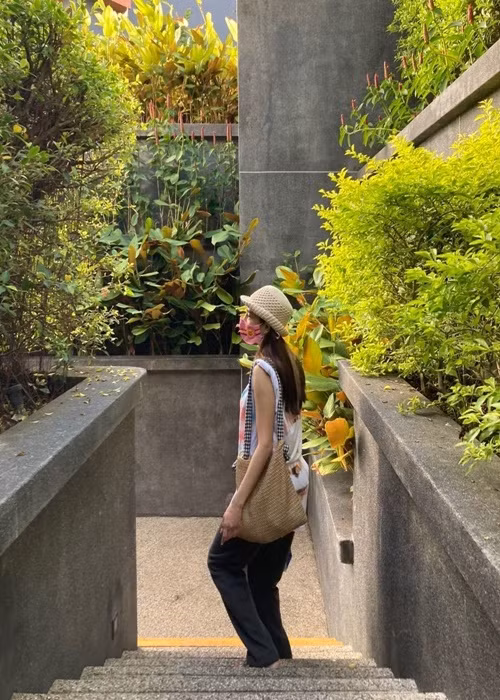 Hippo và Amena Pinit - hai người bạn thân ngoài đời của Tangmo cho biết, Bird không ăn, không ngủ suốt những ngày qua. Ảnh: Instagram