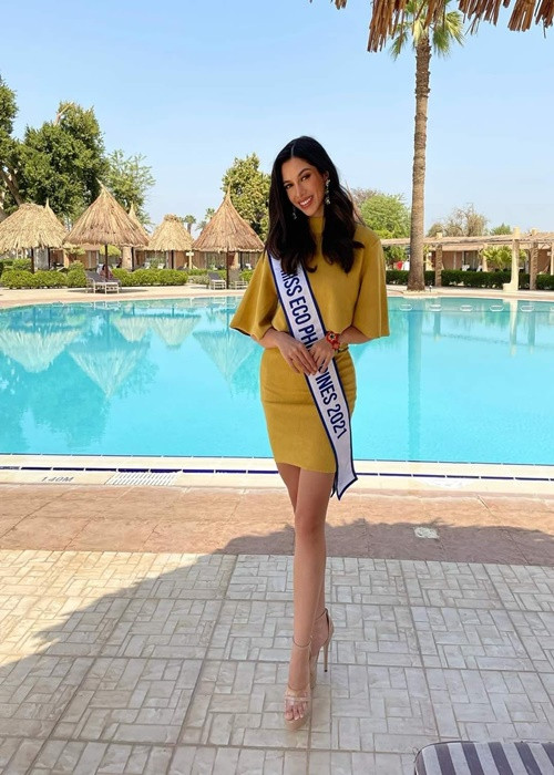 Trước khi giành vương miện Hoa hậu Môi trường Quốc tế 2022, cô đoạt không ít giải thưởng nhan sắc. Ảnh: FBNV