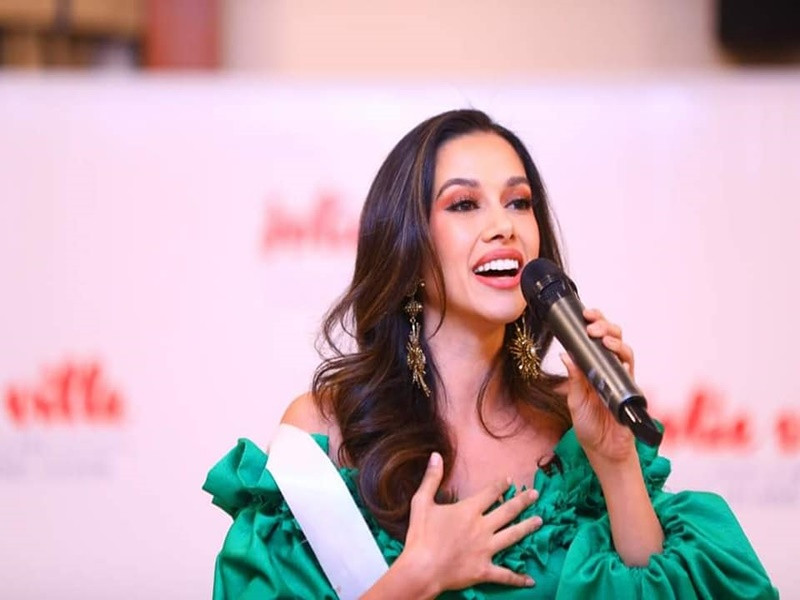 Tân hoa hậu là ca sĩ, diễn viên. Ảnh: FBNV