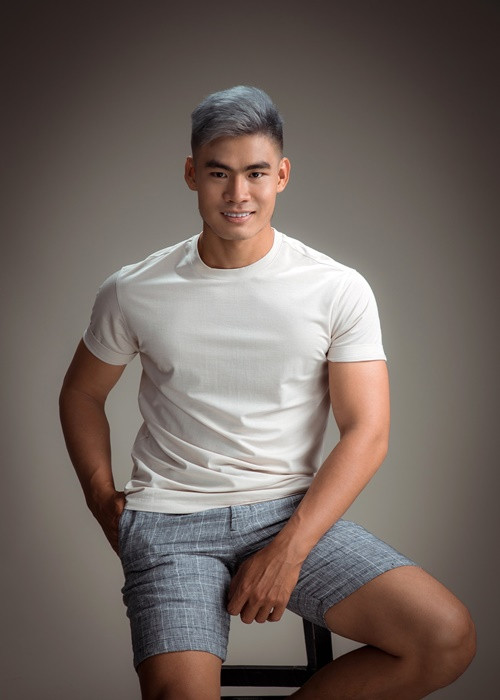 "Với công chúng, đây là cái tên xa lạ, nhưng với chúng tôi, Danh Chiếu Linh là một nhân tố phù hợp đối với mùa thi năm nay, chúng tôi tin tưởng nhiều ở sự đặc biệt mà Danh Chiếu Linh đem tới cuộc thi", chuyên gia đào tạo Phúc Nguyễn, trưởng ban tổ chức Mister Việt Nam chia sẻ. Ảnh: Dân Việt