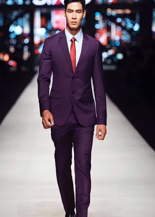 Danh Chiếu Linh xuất thân là nông dân. Anh hiện tại làm người mẫu. Ảnh: FBNV