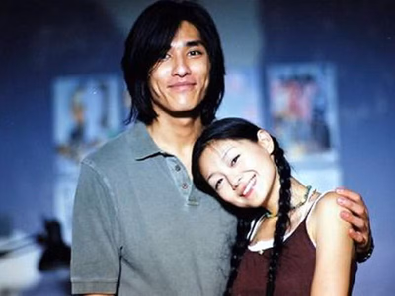 Trước Châu Du Dân, Đại S hẹn hò Lam Chính Long. Nam diễn viên là bạn diễn của Đại S trong bộ phim “Vườn sao băng” năm 2001. Chuyện tình này của Đại S kéo dài chỉ 4 năm. Ảnh: Người lao động