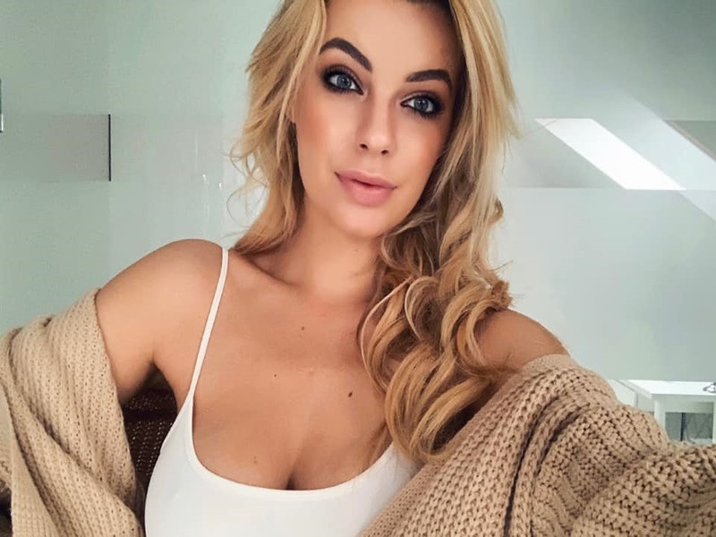 Với vóc dáng chuẩn, mỹ nhân đến từ Ba Lan "cân" đẹp mọi phong cách. Ảnh: Miss World Poland