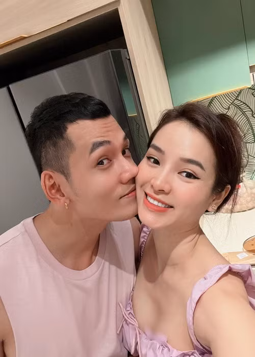 Phương Trinh vốn được lòng gia đình Lý Bình. Ảnh: FBNV