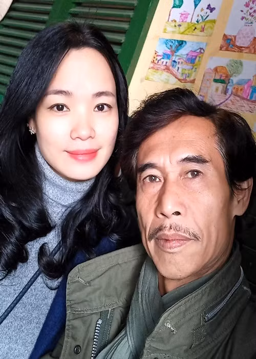 Vợ chồng nam diễn viên phim “Bão qua làng” có hai con chung: 1 trai, 1 gái.