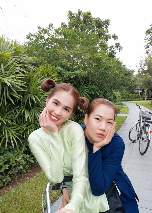 Thúy Kiều được Ngọc Trinh yêu quý như chị em.