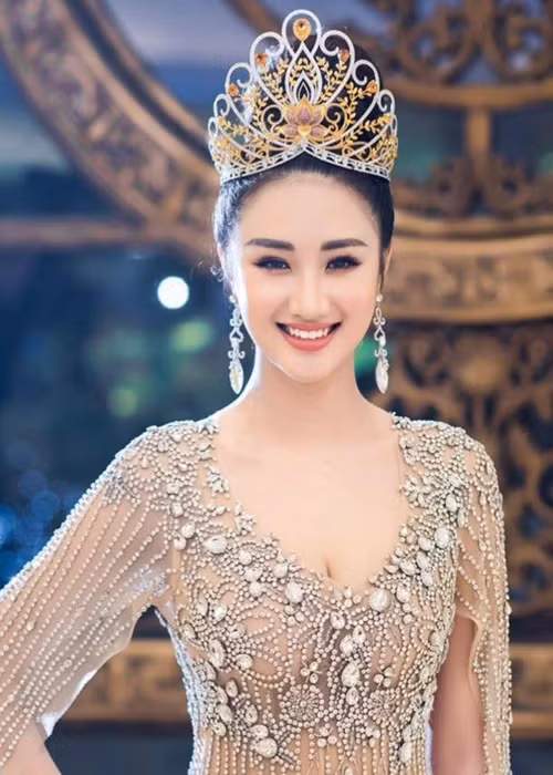 Sau khi lấy chồng, sinh con, Thu Ngân thi thoảng xuất hiện tại các sự kiện.