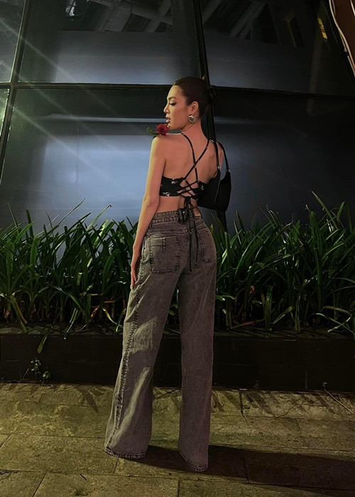 Trân Đài tâm sự: "Việc duy trì thể dục và ăn chay không chỉ giúp Đài có được số đo ba vòng mong muốn và còn giúp sức khoẻ tốt hơn rất nhiều".