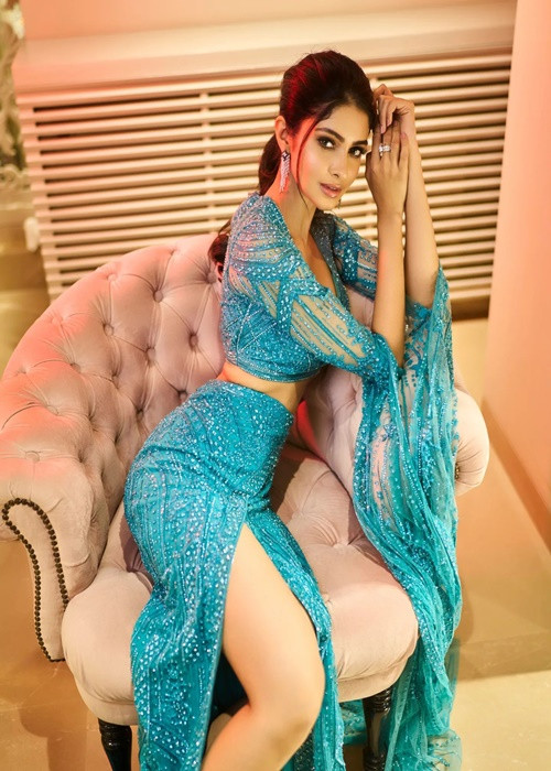 Top 13 còn gồm Manasa Varanasi - đại diện Ấn Độ. Ảnh: FBNV