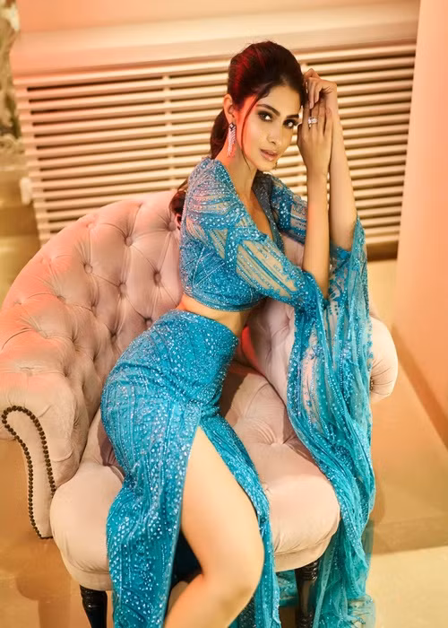 Top 13 còn gồm Manasa Varanasi - đại diện Ấn Độ. Ảnh: FBNV