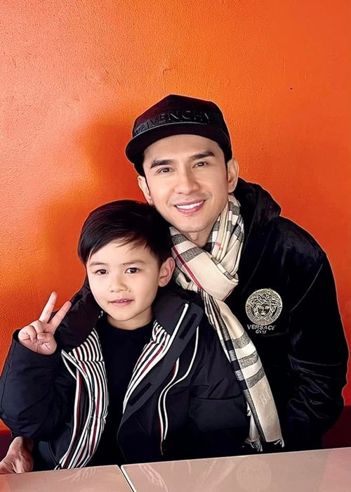 Đan Trường không chia sẻ về chuyện tình cảm sau 1 năm ly hôn. Ảnh: FBNV