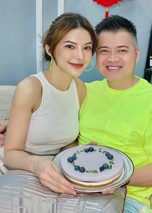 Lưu Đê Ly và Huy DX hiện tại có một cậu con trai chung. Nhóc tì của cặp đôi chào đời vào năm 2015.