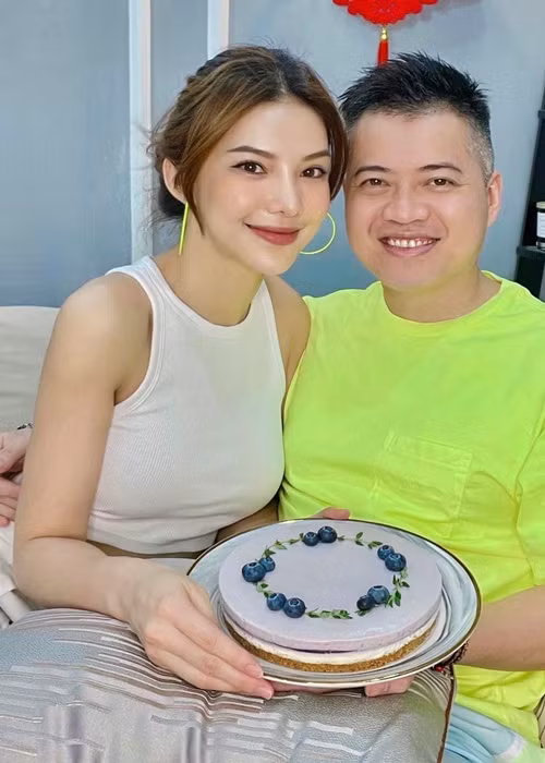 Lưu Đê Ly và Huy DX hiện tại có một cậu con trai chung. Nhóc tì của cặp đôi chào đời vào năm 2015.