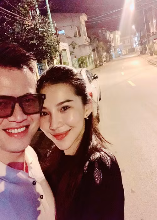 Cũng trong năm 2015, nữ diễn viên phim "Chạy trốn thanh xuân" tuyên bố rút khỏi showbiz.