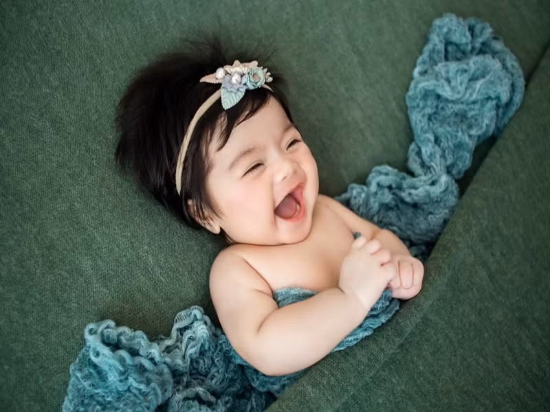 Mới đây, Vân Trang chia sẻ tên tiếng Việt và tiếng Anh của cặp song sinh. Trong ảnh là bé Quianna, có tên tiếng Việt là Lê Quỳnh.