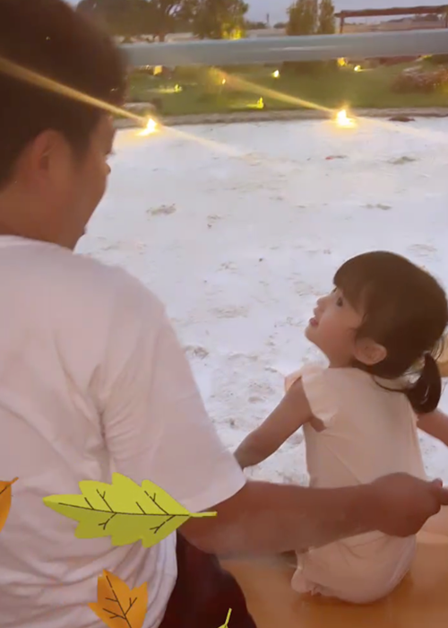 Cô con gái cưng của cặp đôi nổi tiếng có vẻ ngoài đáng yêu. Bé Destiny có đôi môi chúm chím, đôi mắt to tròn long lanh. Ảnh: Sở hữu trí tuệ