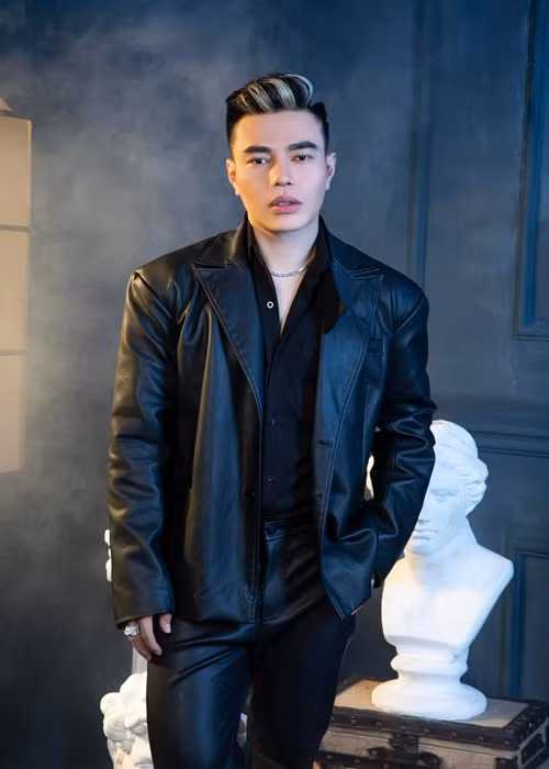 Diễn viên Lê Dương Bảo Lâm từng tỏ rõ sự bức xúc trước các bài đăng thất thiệt về sức khỏe. "Trong group fan tưởng em chết rồi. Em vẫn còn sống nha mọi người ơi, tụi này càng ngày càng ác quá", anh lên tiếng. Ảnh: FBNV