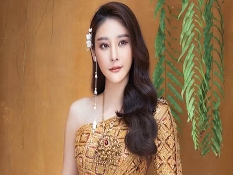 Mới đây, một số cư dân mạng lan truyền hình ảnh thi thể lộ mặt của Tangmo khiến dư luận bức xúc. Hiện tại, nhiều khán giả mong cái chết của nữ diễn viên sẽ sớm được làm sáng tỏ. Ảnh: Thể thao văn hóa