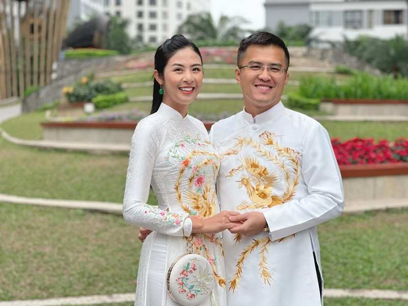 Trong một cuộc phỏng vấn cuối năm 2021, Ngọc Hân cho biết, cô tính toán về một đám cưới năm 2022 có quy mô nhỏ nhưng ấm cúng với những người bạn thật sự thân thiết, để tất cả mọi người có thể coi đấy là một dịp gặp lại, hội ngộ.