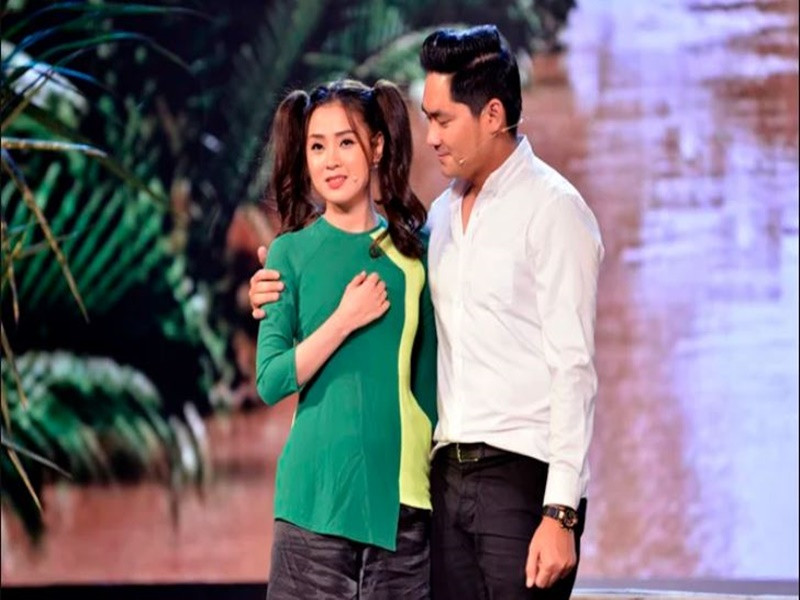 Minh Luân và bạn gái kém 8 tuổi dự định cưới trong năm 2021 nhưng kế hoạch phải dời lại vì dịch bệnh. Ảnh: Zing