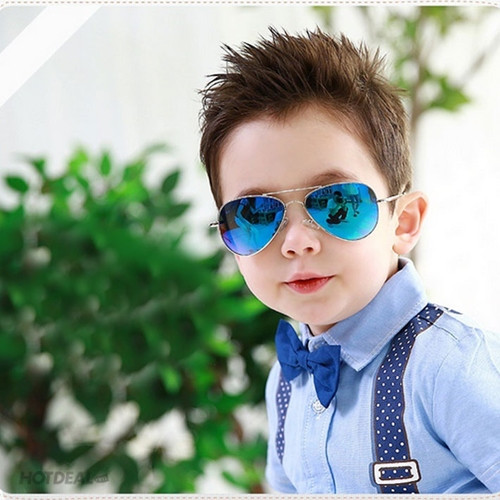 Một chiếc kính râm tốt là loại kính phải lọc được 99 - 100% tia cực tím, cả UVA và UVB - Ảnh minh họa: nguồn Internet.