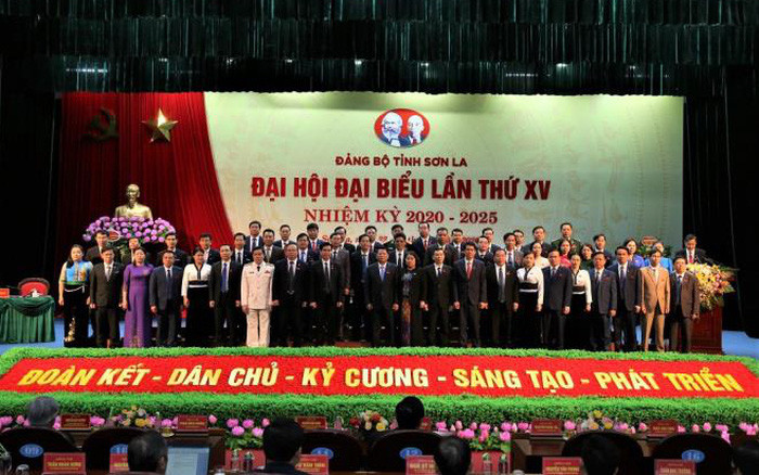 Ngày 23/9, Đại hội đại biểu Đảng bộ tỉnh Sơn La lần thứ XV, nhiệm kỳ 2020-2025 đã khai mạc. Theo kết quả bầu cử công bố tại Đại hội, ông Nguyễn Hữu Đông, Ủy viên dự khuyết Ban Chấp hành Trung ương Đảng, Bí thư Tỉnh ủy Sơn La nhiệm kỳ 2016-2020 được tín nhiệm bầu giữ chức Bí thư Tỉnh ủy khóa XV, nhiệm kỳ 2020-2025.