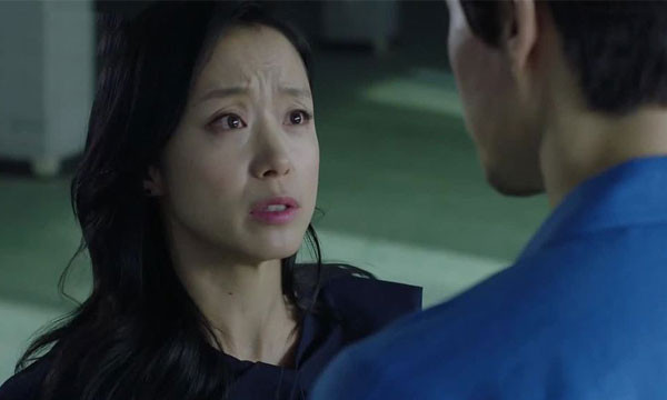 Dieng nguoi khi thay vo cung nhan tinh ra khoi khach san